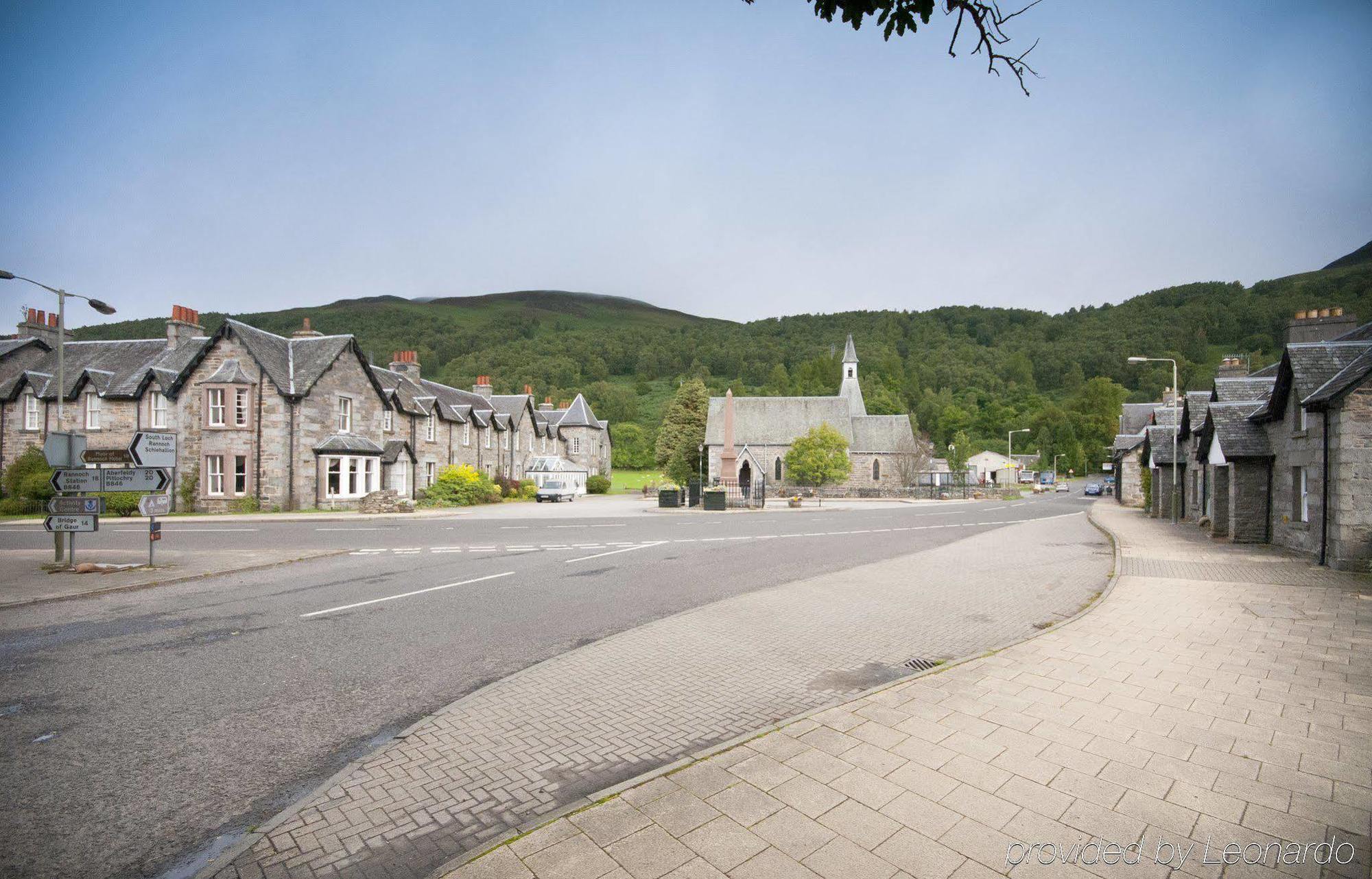 Dunalastair Hotel Suites Kinloch Rannoch Exterior photo The centre of the village